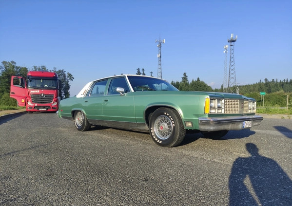 Oldsmobile Regency cena 35000 przebieg: 100000, rok produkcji 1978 z Jędrzejów małe 137